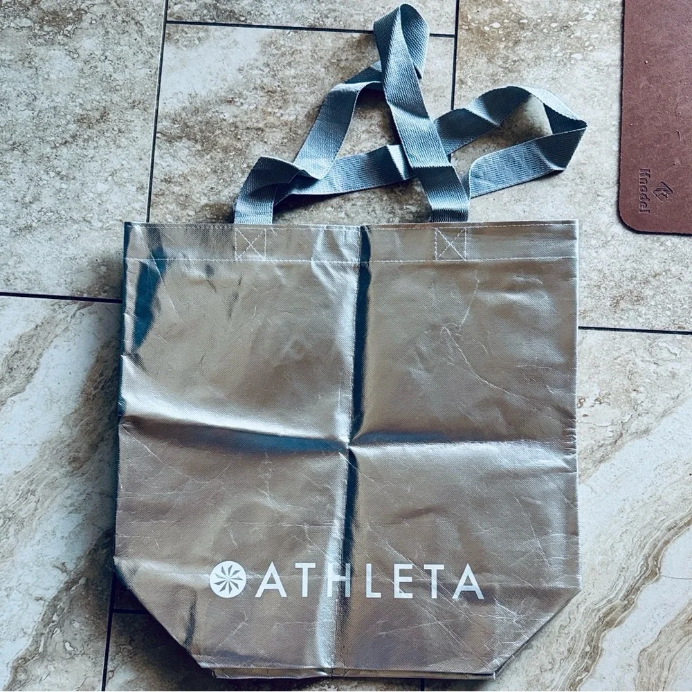 Large Athleta Metallic Silver Tote with straps‎